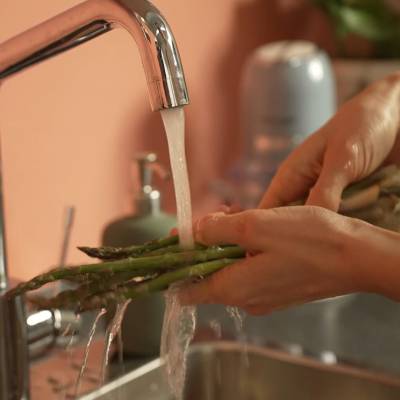 lavare gli asparagi