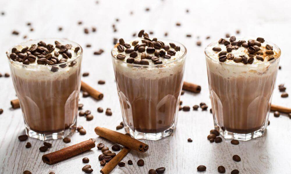 Come preparare un caffè freddo cremoso e gustoso