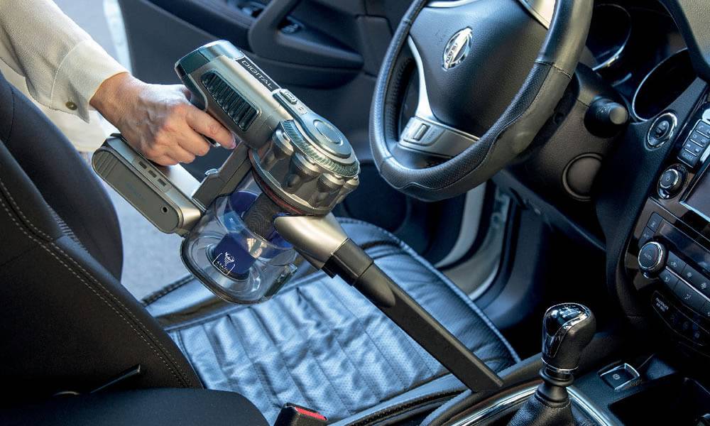 How to clean and sanitize the car