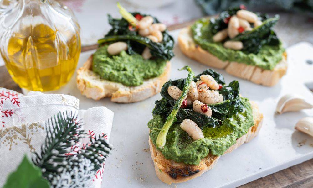 Prepara un antipasto sfizioso con cavolo nero e cannellini