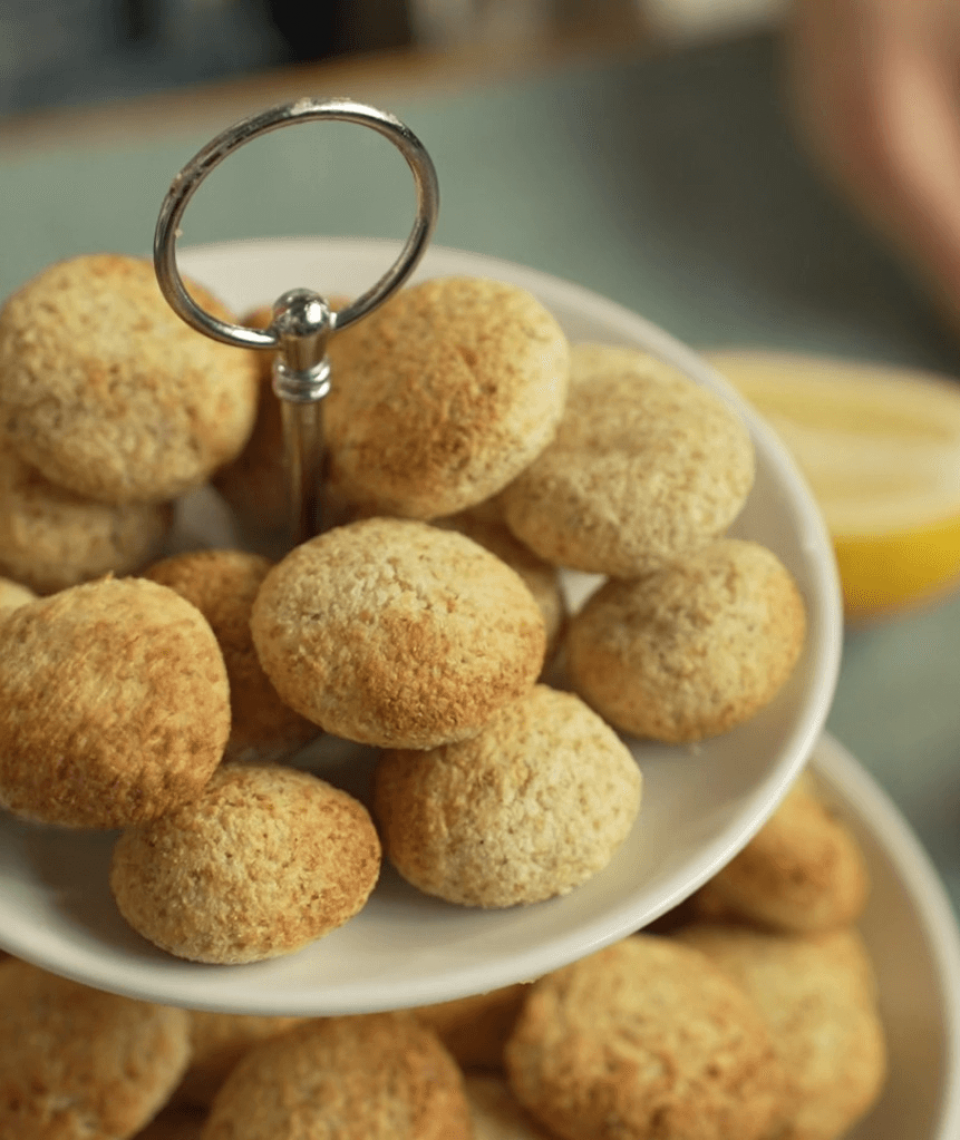 Biscotti al cocco in friggitrice ad aria